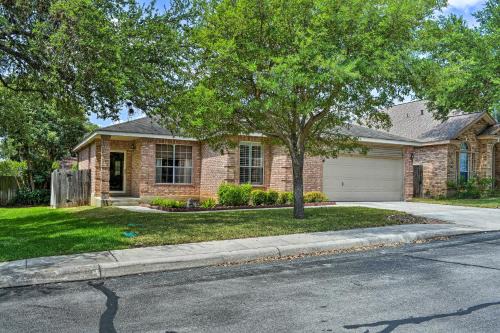 Upscale San Antonio Home with Screened-In Porch