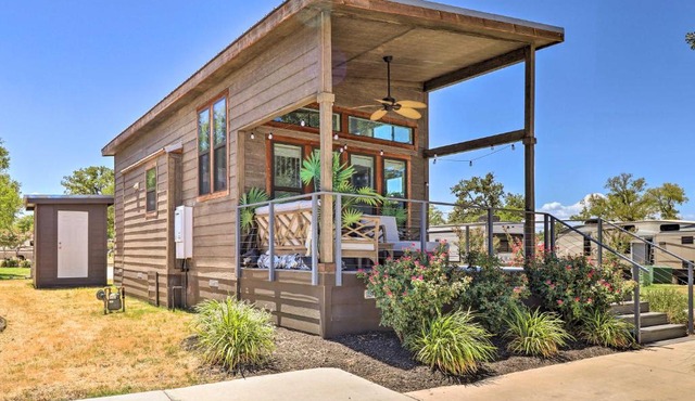 Upscale Tiny Home - Boho-Chic Austin Getaway!