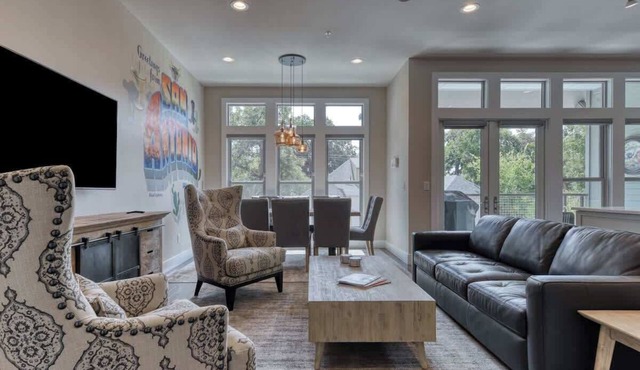 Upscale Townhome - King William/Southtown