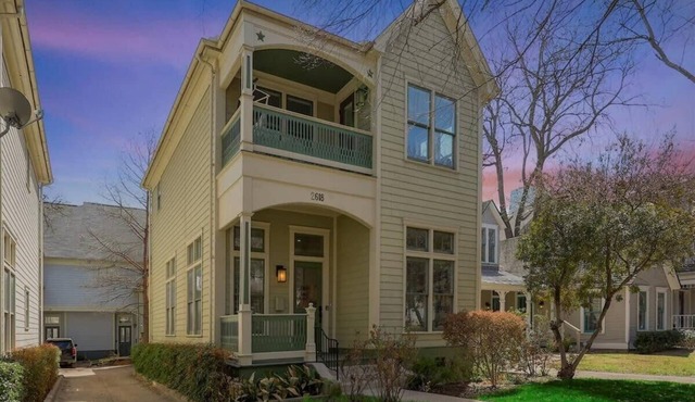 Upscale Uptown Estate in heart of Dallas