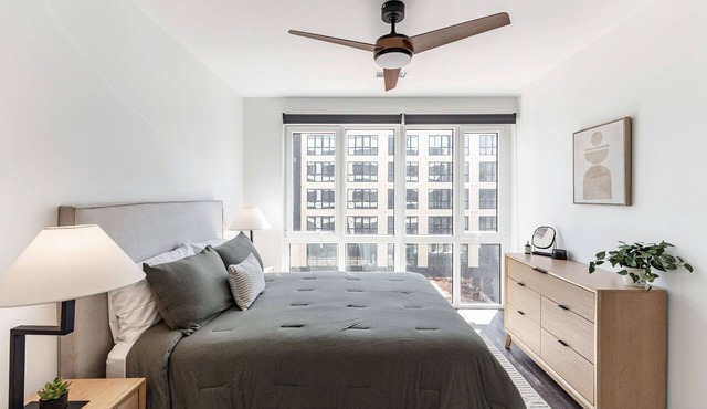 Upscale Urban Escape w/Kitchen | Near Famous Landmarks & Museums | Pet Friendly
