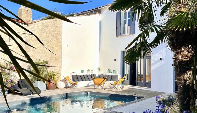 Upscale villa with pool in Bois-Plage-en-Ré