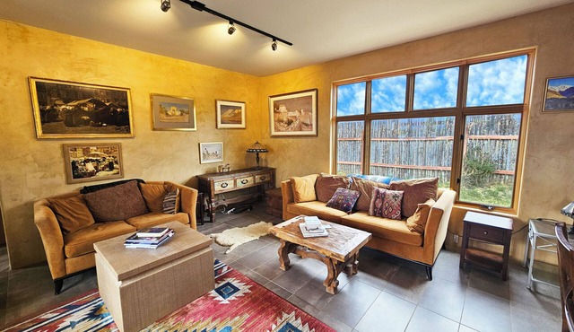 Upscale with Perfect Location and Amazing 360⁰ Views
