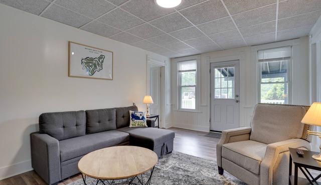 Upstate New York Vacation Rental w/Hot Tub!