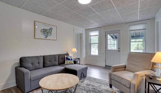 Upstate New York Vacation Rental with Hot Tub!