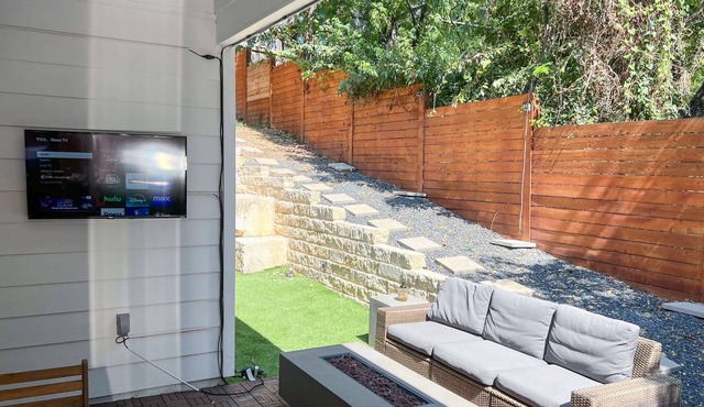 Upstay - Eastside Home w Patio BBQ - Mins to DT