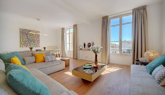 Upstays Balcony180m2 Apartment Near Palais