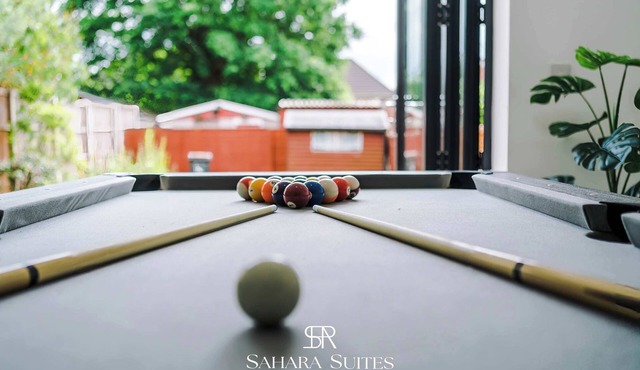 Upto 20%OFF | Stylish 4BR Home | Sleep 8 | Parking