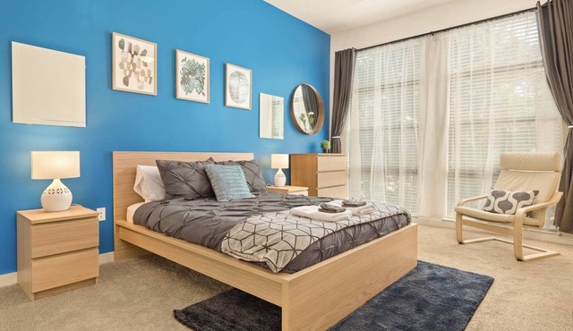 Uptown 1st Ward | Walk Everywhere | Apple TV-Wifi
