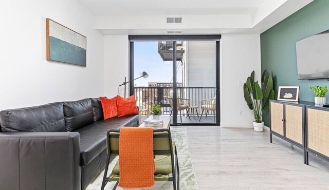 Uptown Apt | Near Lake Bde Mka, Downtown & Museums