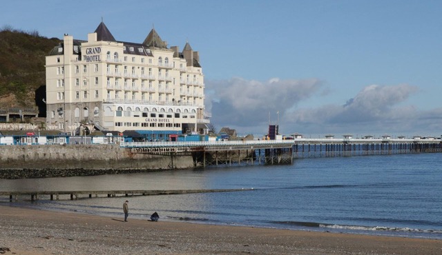 Uptown - Manhattan House