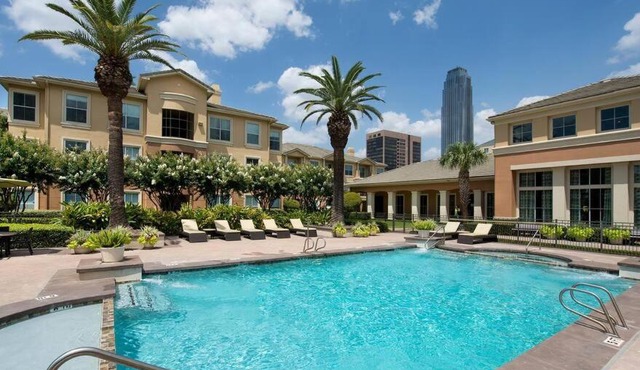 Uptown One-Bedroom Apartment