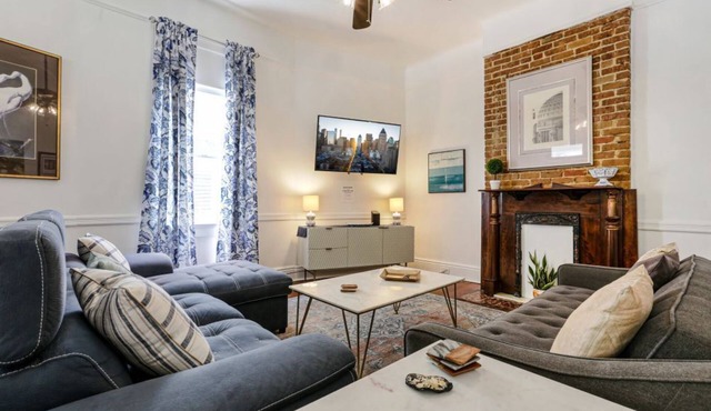 Uptown Spacious 4BD/3BA with Historic Charm