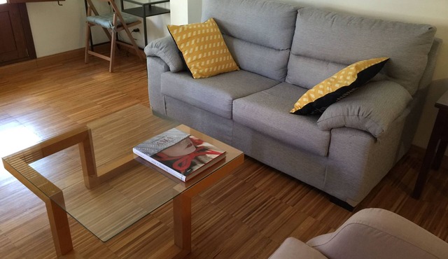 Urban apartment. Reserve the apartment for days, weeks or months.