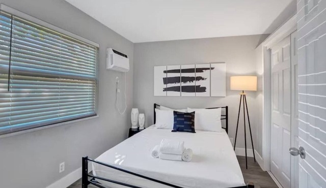 Urban Escape 1BR Retreat Near Las Olas