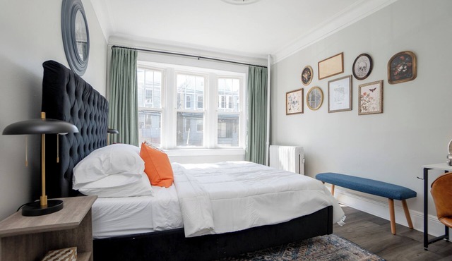 Urban Essence - Mins to NYC & Steps to Transit