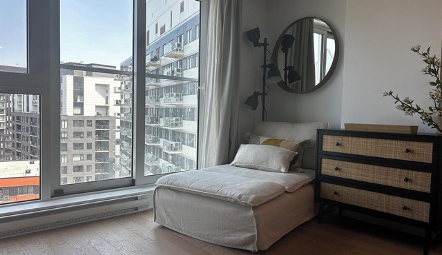 Urban Executive Studio 30+ days Griffintown