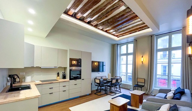Urban Flat 188 - Sublime 4 Bedroom Apartment in Paris