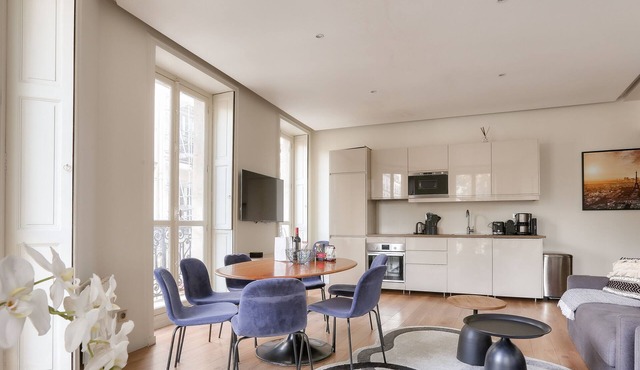 Urban Flat 60 - Sublime 3BDR Parisian Flat in Paris