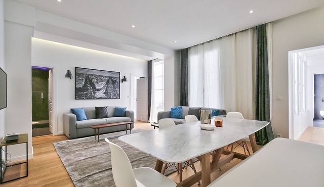 Urban Flat 69 - Beautiful Parisian Apartment in Center of Paris