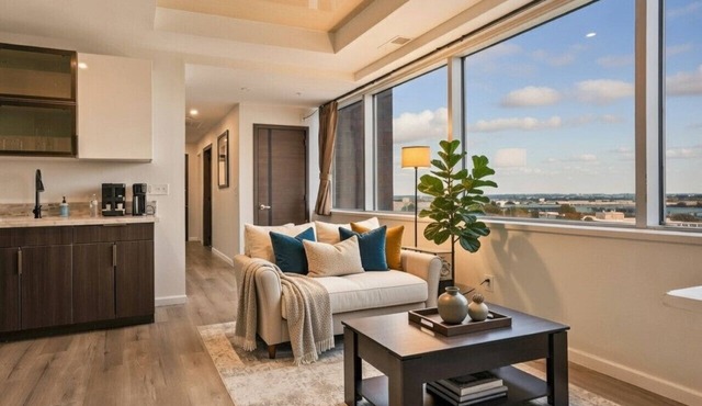 Urban Hideaway - 201