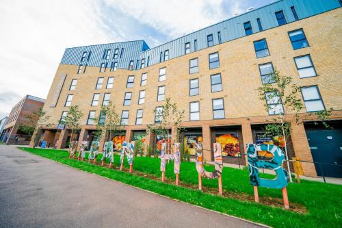URBAN HUB Student Accommodation