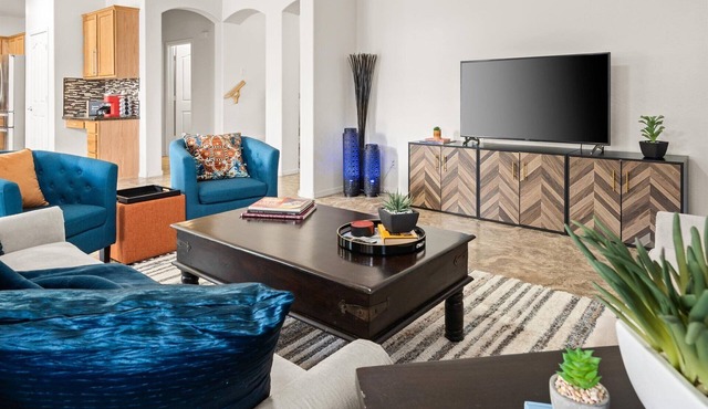 Urban Living in Glendale AZ, 4 Miles from Westgate!