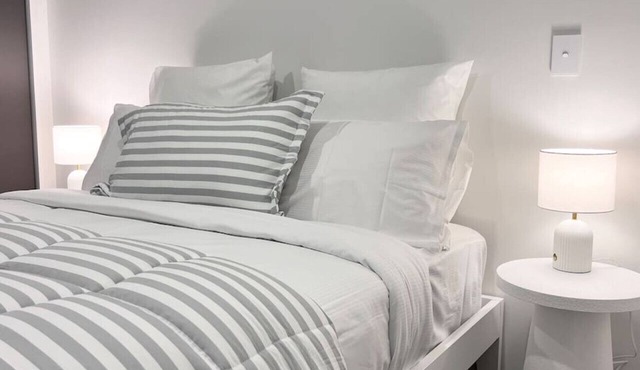 Urban Locale: Bars, Bites, Shops