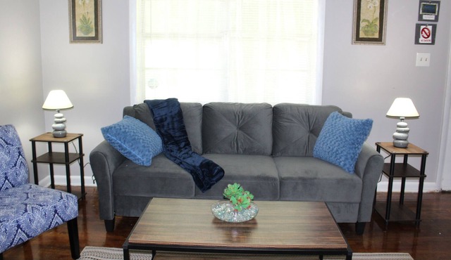 **Urban Magnolia Key-less Entry