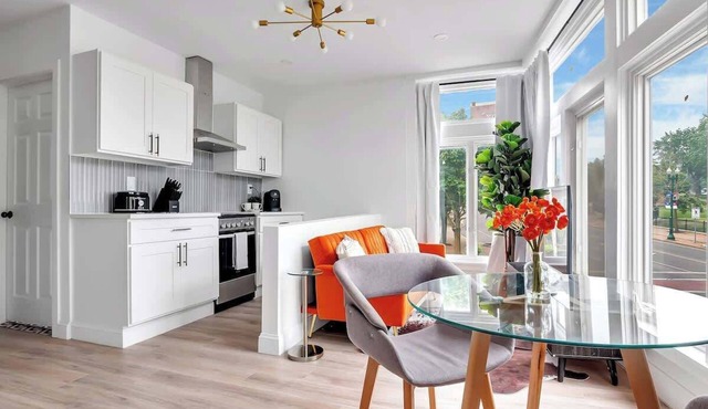 Urban Nest #3 | City Loft Walkable to Downtown