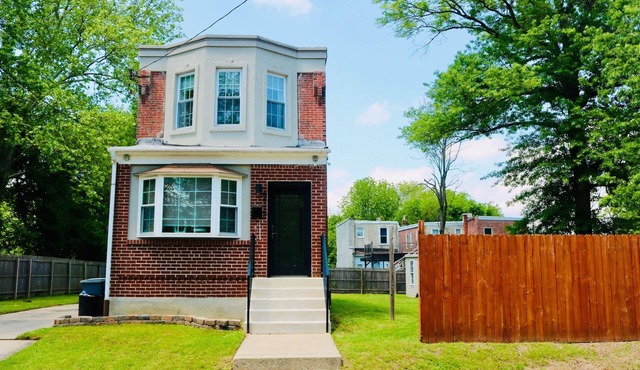 Urban Oasis Hidden Gem Near PHL! Perfect for families and Travelers