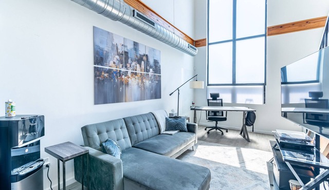 Urban Oasis in Philly! Private Rooftop, 2 workspaces, included GARAGE AT REQUEST