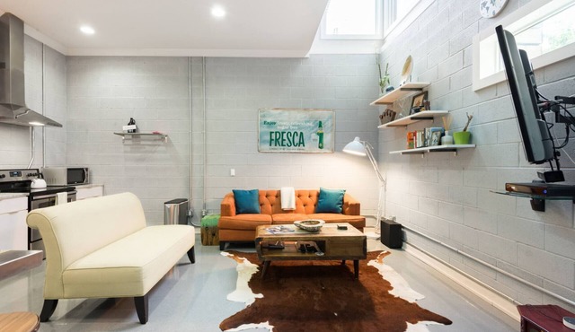 Urban Oasis| Private Rooftop| Close to Everything| Free Parking