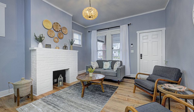 Urban Retreat: Newly Renovated Home Near Downtown