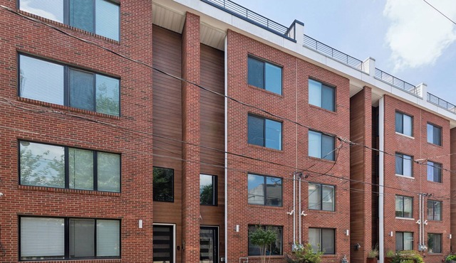 URBAN SANCTUARY 3-bedroom townhome in charming Philadelphia