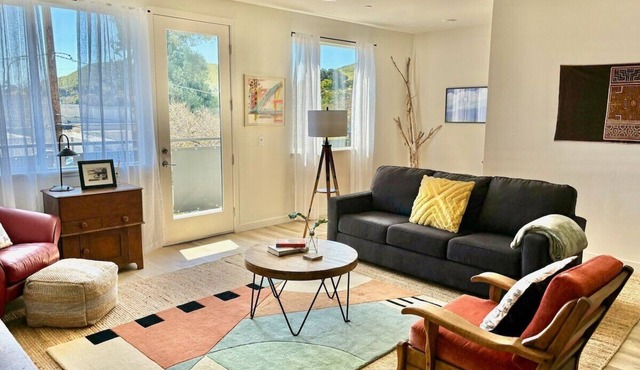 Urban SLO Living- 1 mile from downtown
