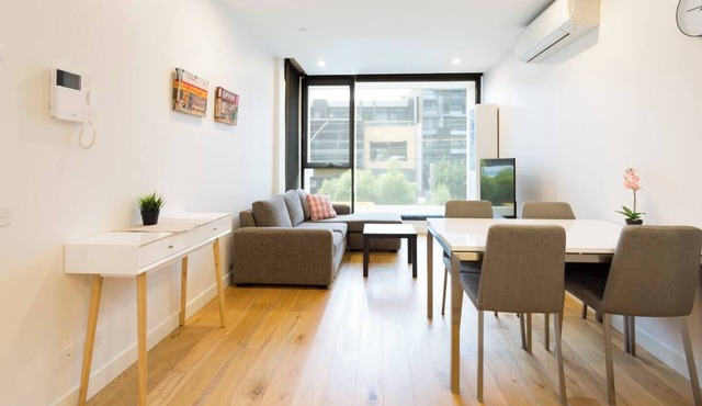 Urban Stay in Trendy Windsor close to Chapel St
