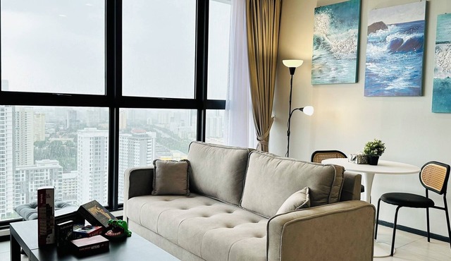 Urban Suites Cozy Home with Netflix & Boardgames