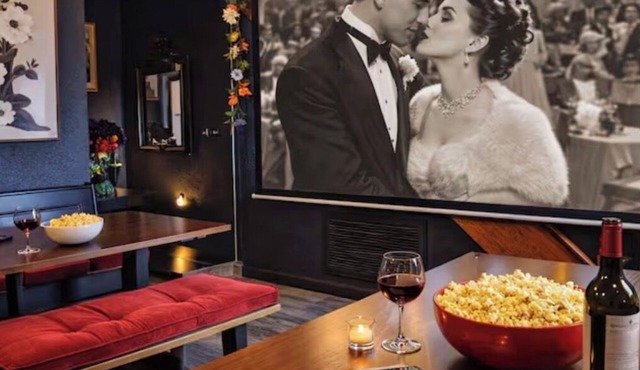 Urban Theater Retreat-6BR - Walk to Balboa Park