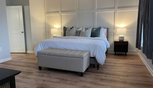UrbanHaven - 2BD/2.5BA City/Suburb Living