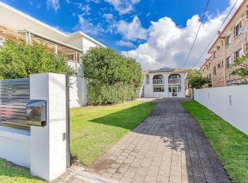 Urbanstayz - Whole House- Pet Friendly Coastal 6 Bedroom