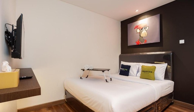 Urbanview Hotel Groovy Inn Tangerang