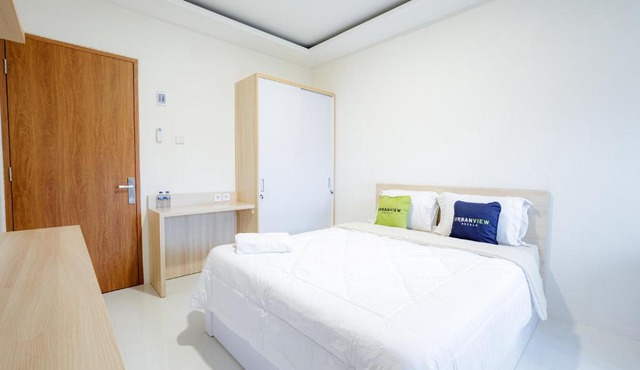 Urbanview Hotel Syariah The Ragunan Residence