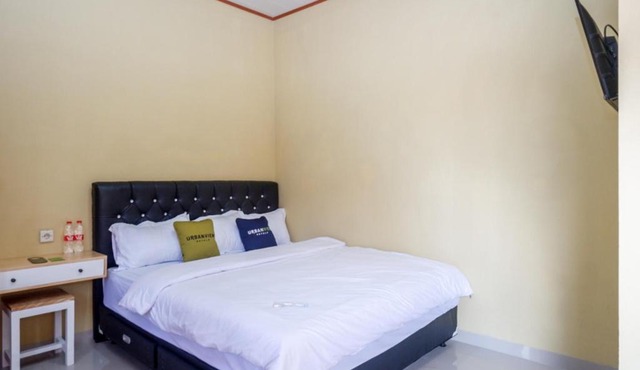 Urbanview Hotel Telu Wolu Monjali by RedDoorz