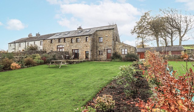 USHERWOODS DAIRY, pet friendly, luxury holiday cottage in Tatham