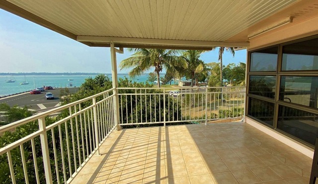 Utopia - Burrum Heads- Riverfront - 5BR- Aircon- Pets Welcome