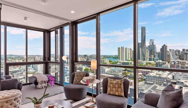 Utopia Suites Luxe Sky Home/Sensational Views 2B/2Bath/Park