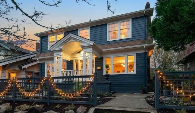 UW Charming Blue Home |WS 97| 4 AC |Children Hops.