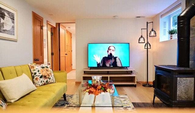 UW Cozy & Quiet Home / Perfect for Family & Group