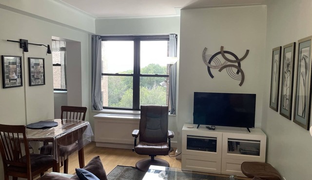 UWS Park & River Views Studio with Separate Sleeping Area Near Subway